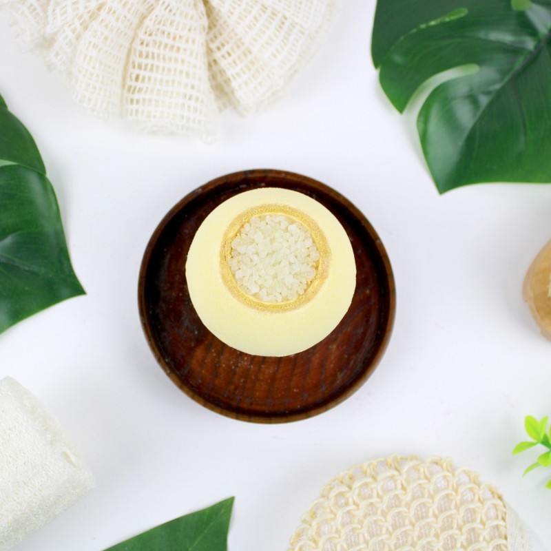 Bombe de bain garnie de sels de bain - Senteur vanille
- 150gr